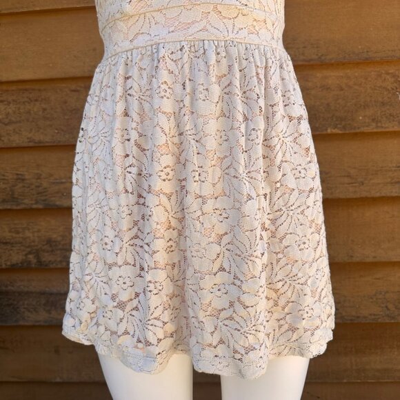 Wet Seal Nude Lace Mini Dress XS With Back Zipper Closure - Picture 5 of 8